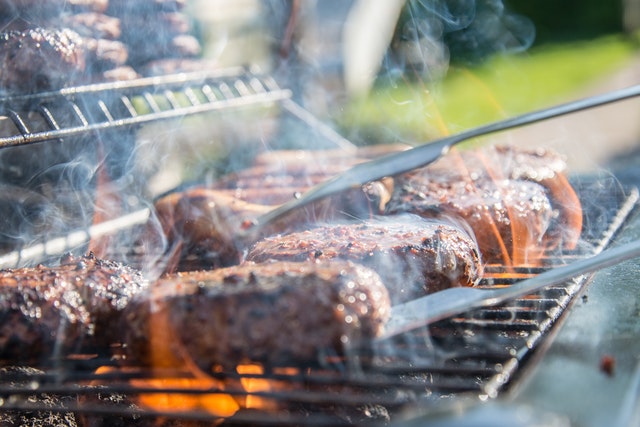 Barbecue organiseren? Huur een barbecue en buffet!